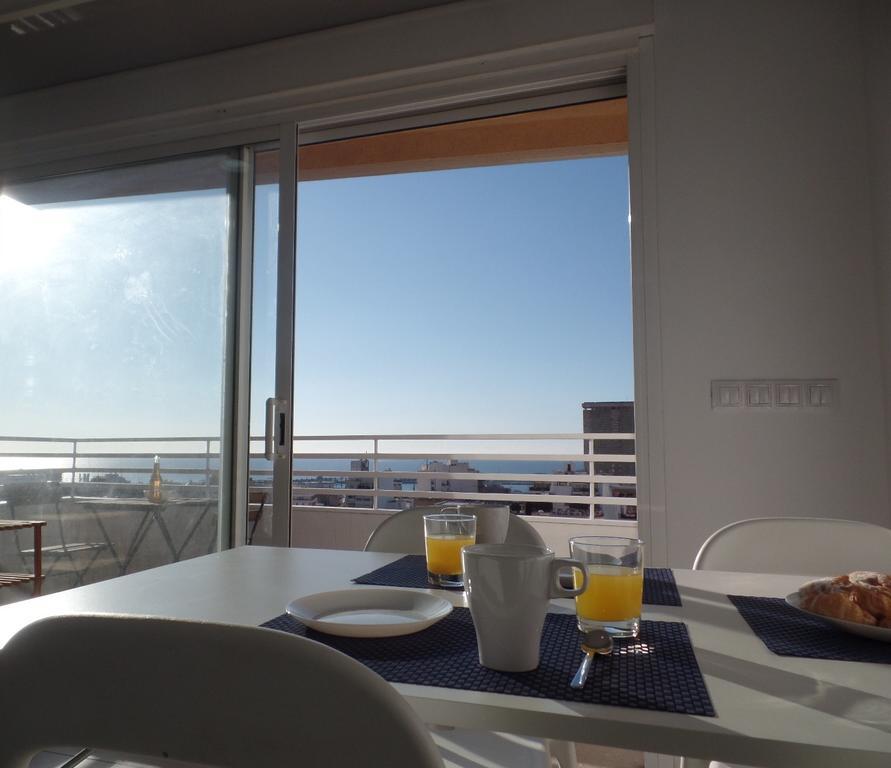 Suite International Alicante Bagian luar foto
