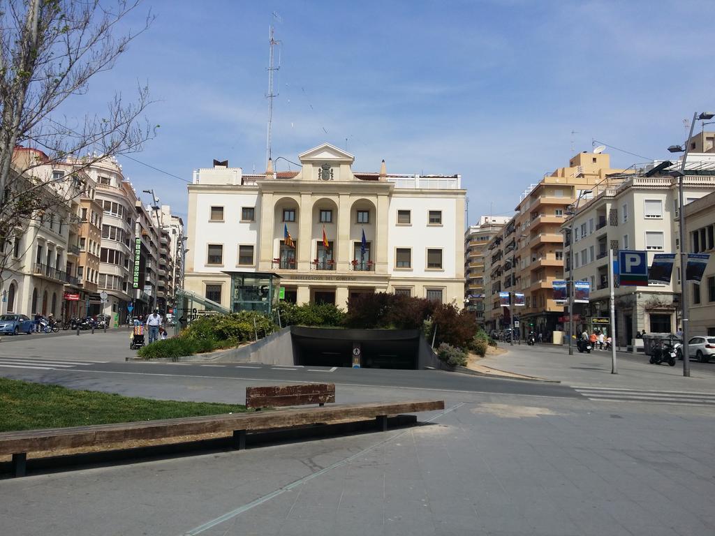 Suite International Alicante Bagian luar foto