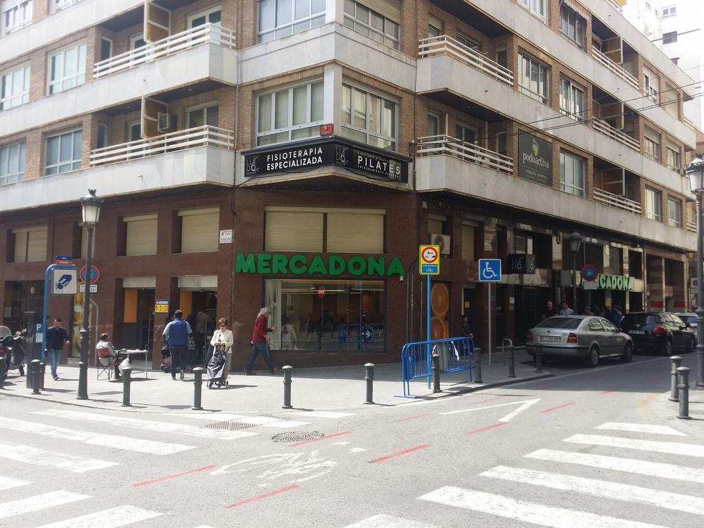 Suite International Alicante Bagian luar foto