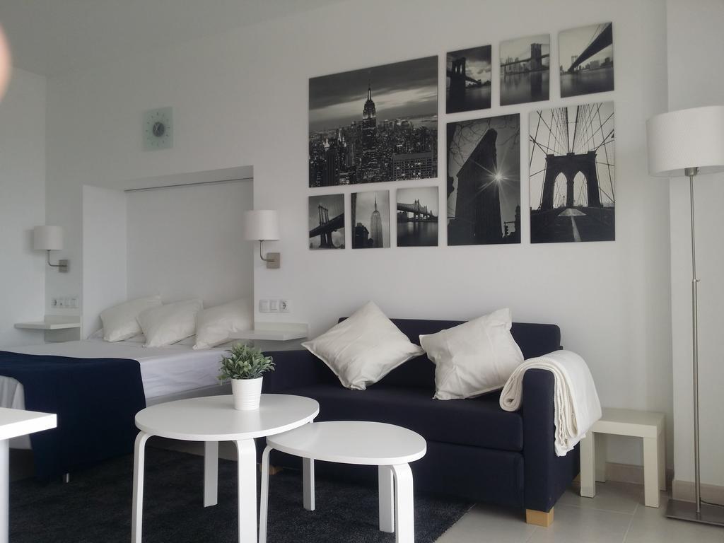 Suite International Alicante Bagian luar foto