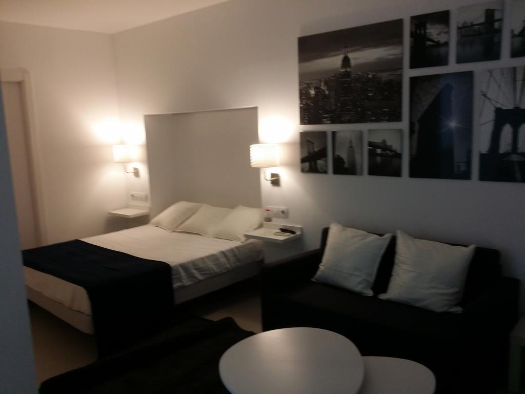 Suite International Alicante Bagian luar foto